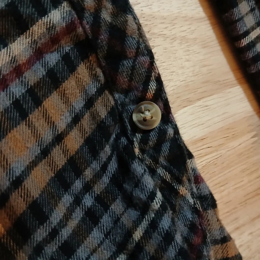 Maurices Woman Casual Plaid Buttondown Shirt - Black, Brown, Burgady XL - Picture 8 of 16